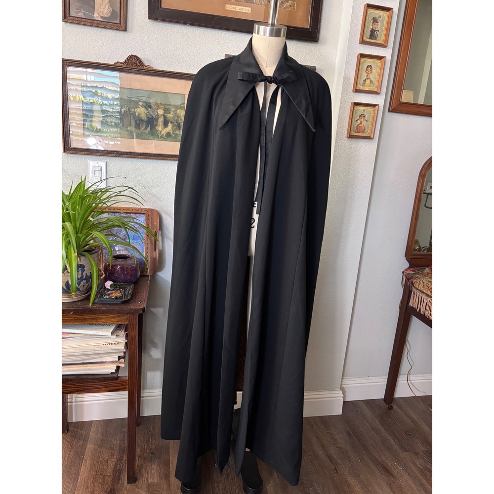 Vintage Black Full Length Cape Paisley Lined Satin Collar Gothic Cloak